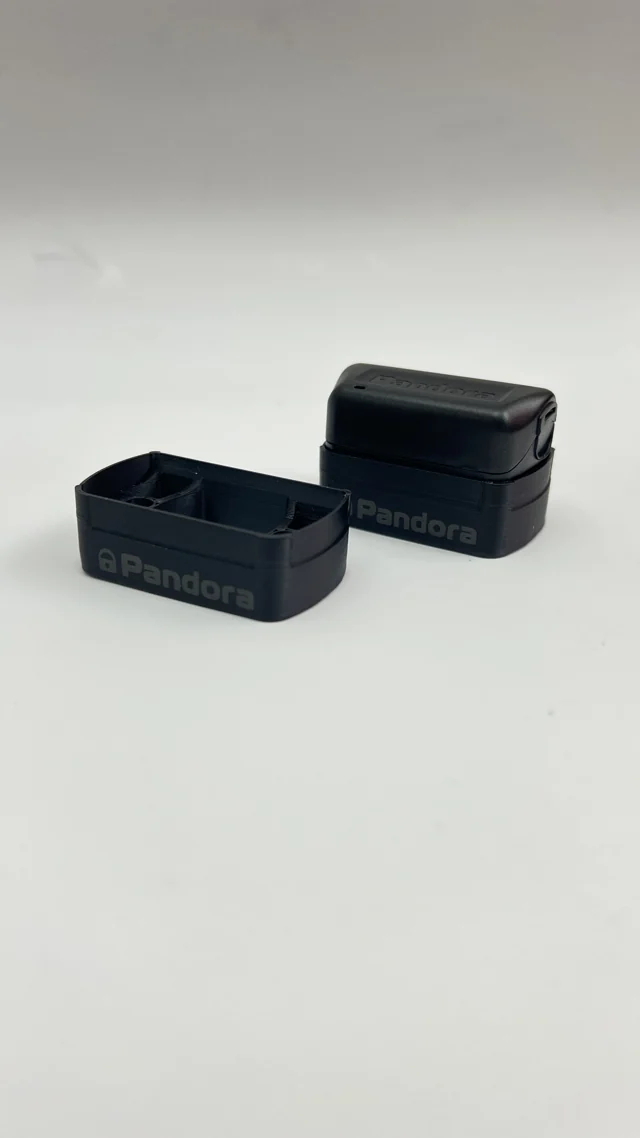 Eigenes Kunststoffteil mit eingesetzter Pandora-Komponente.