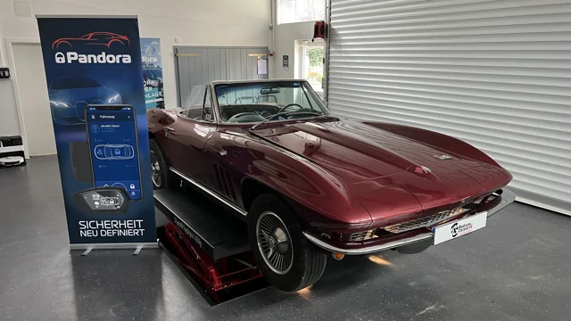 Klassische Corvette als weiteres Beispiel aus unserer Einbauwerkstatt.