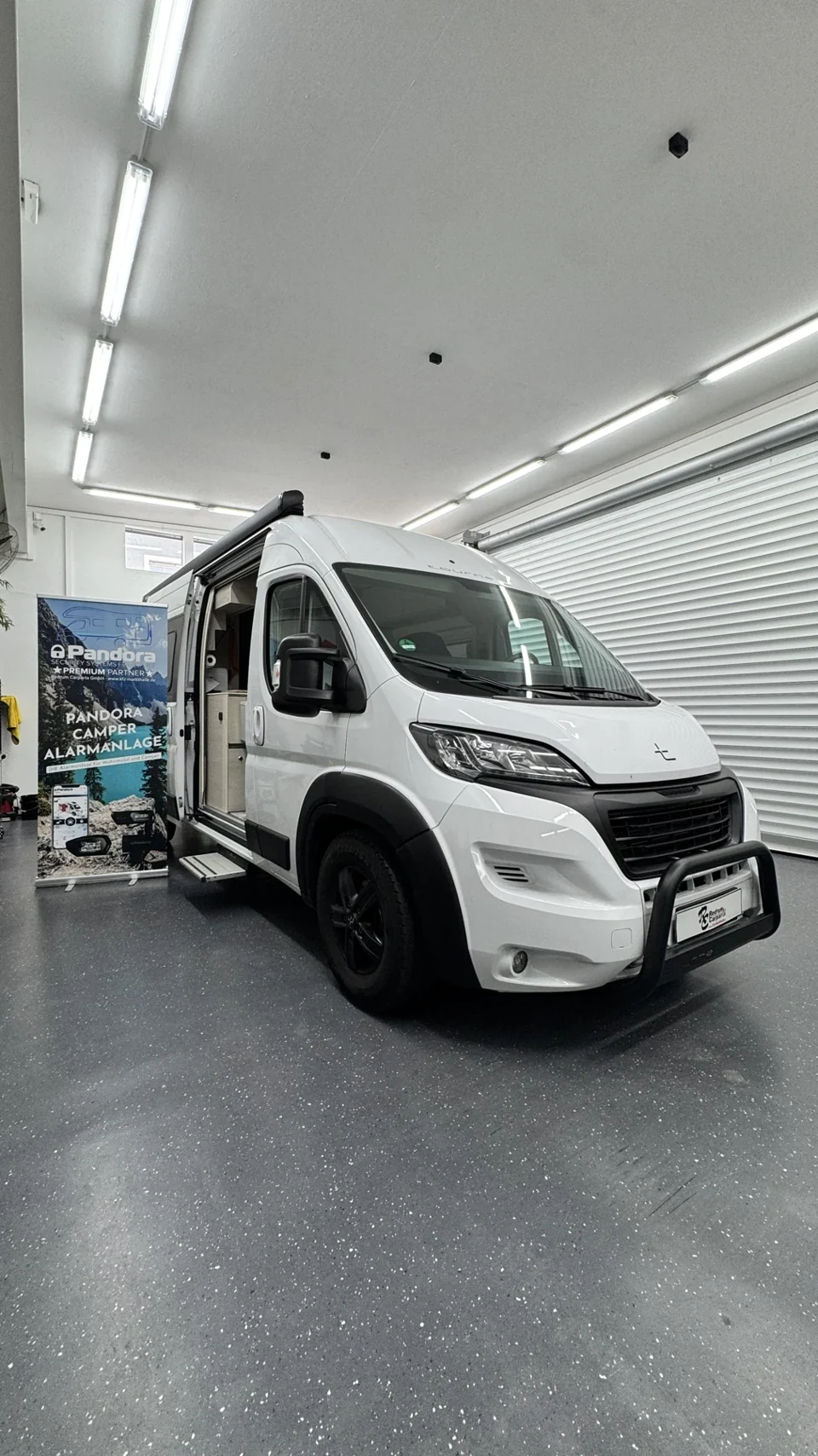 Tourne Kastenwagen in unserer Einbauwerkstatt.
