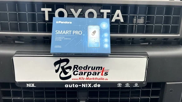 Pandora Smart Pro V4 am Toyota Land Cruiser.